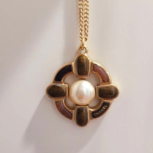 CHANEL Gripoix Pearl Jewelry Chain Pendant Gold Necklace - Picture 3 of 6